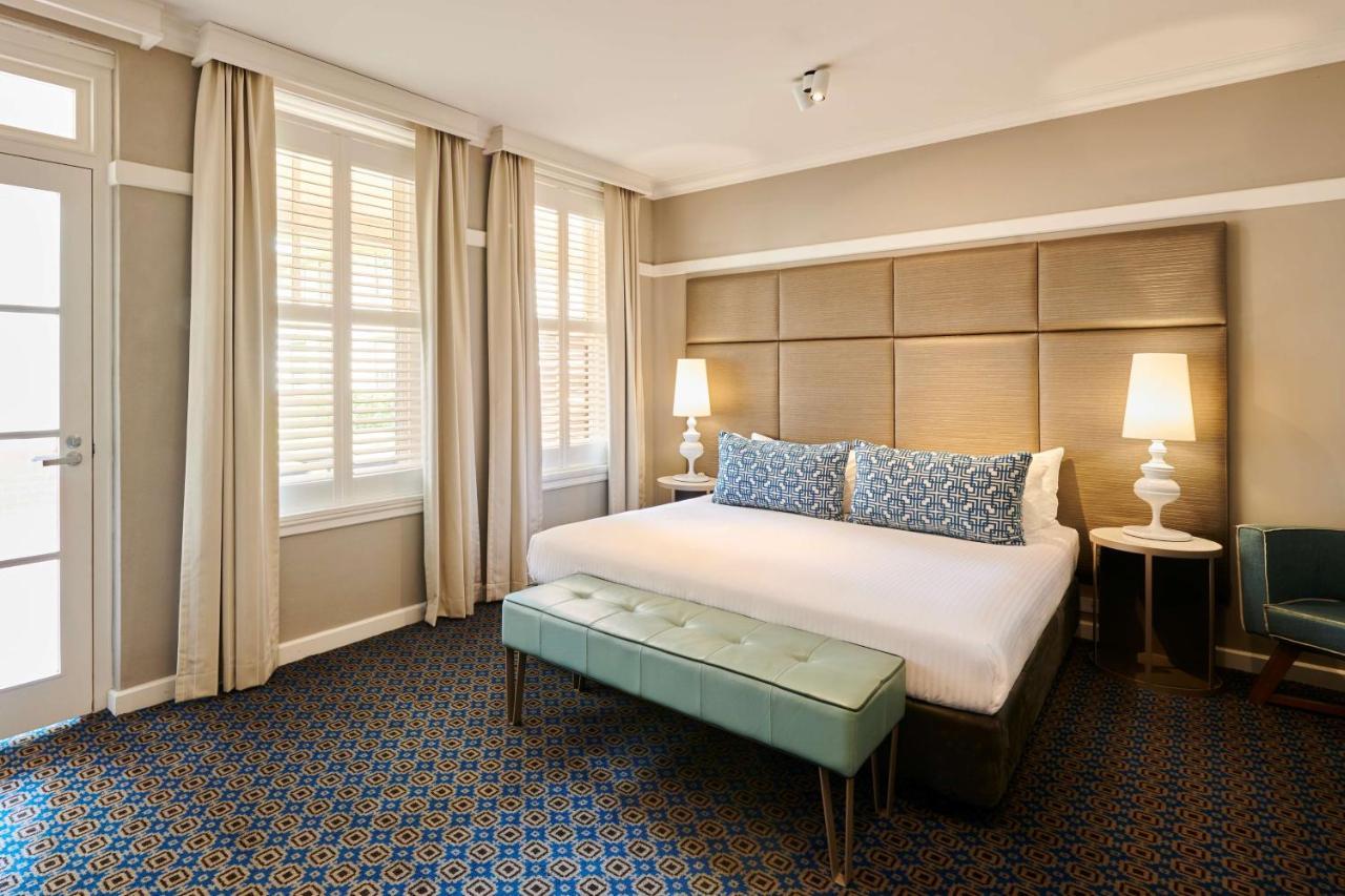 Hotel Kurrajong Canberra Kültér fotó